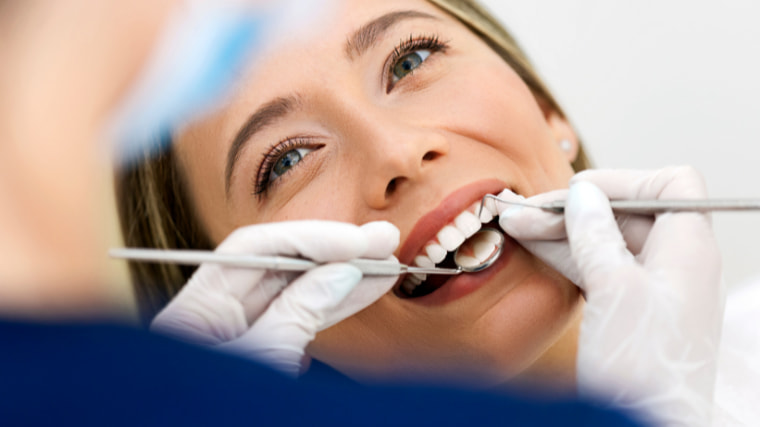 ¿Cómo realizamos una limpieza dental?